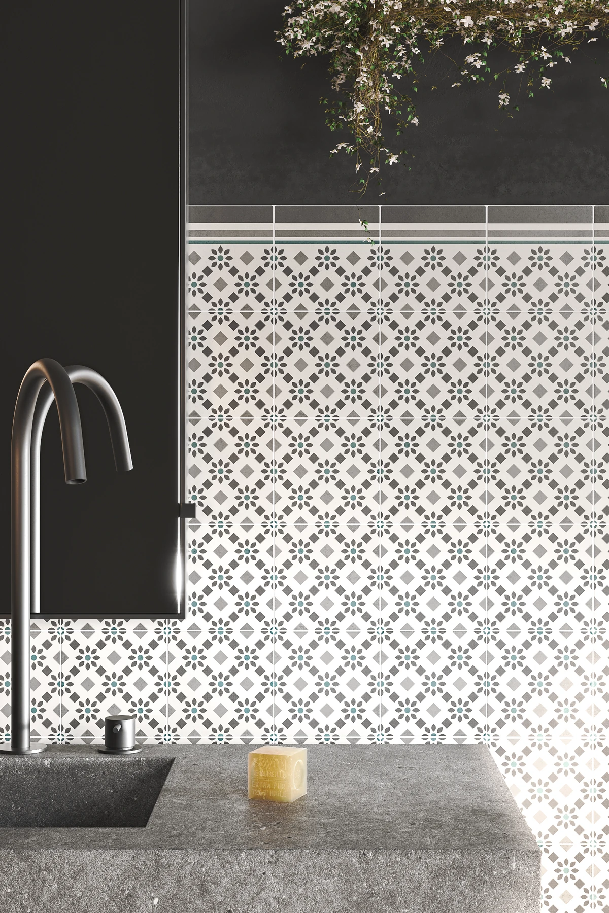 Pared del baño hecha con azulejos de 15x15 centímetros